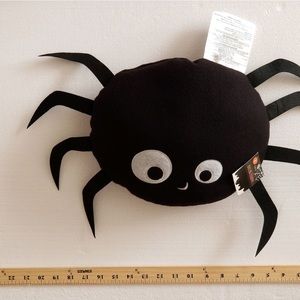 Spider pillow